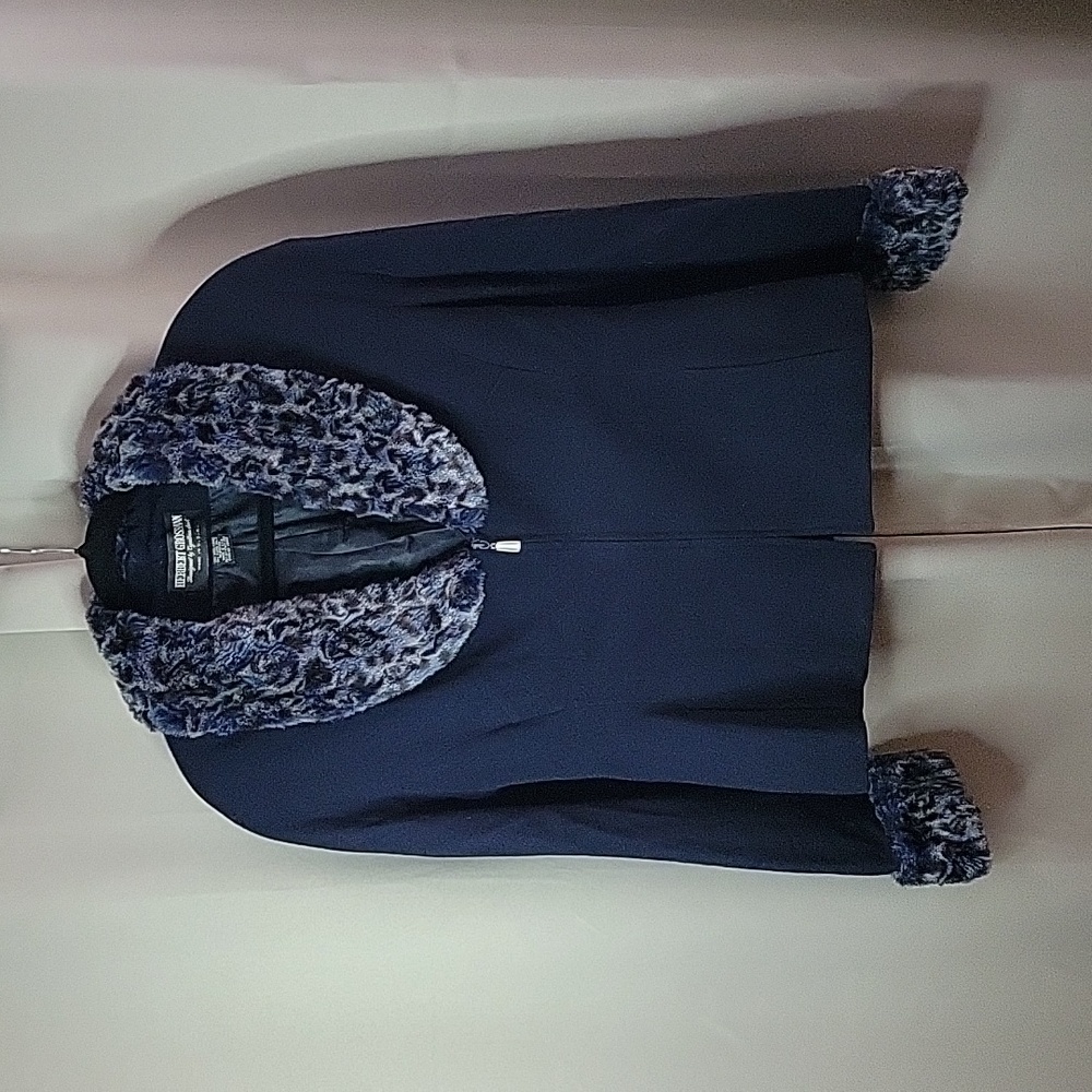 Herbert Grossman Designed by Cynthia Sobel Wool Cropped Jacket Navy Faux Fur